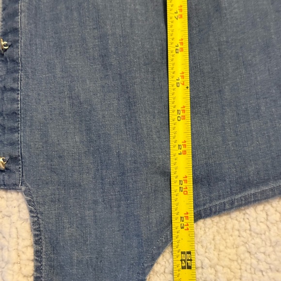 Anne Klein Denim Handkerchief Top Size S - Picture 6 of 6